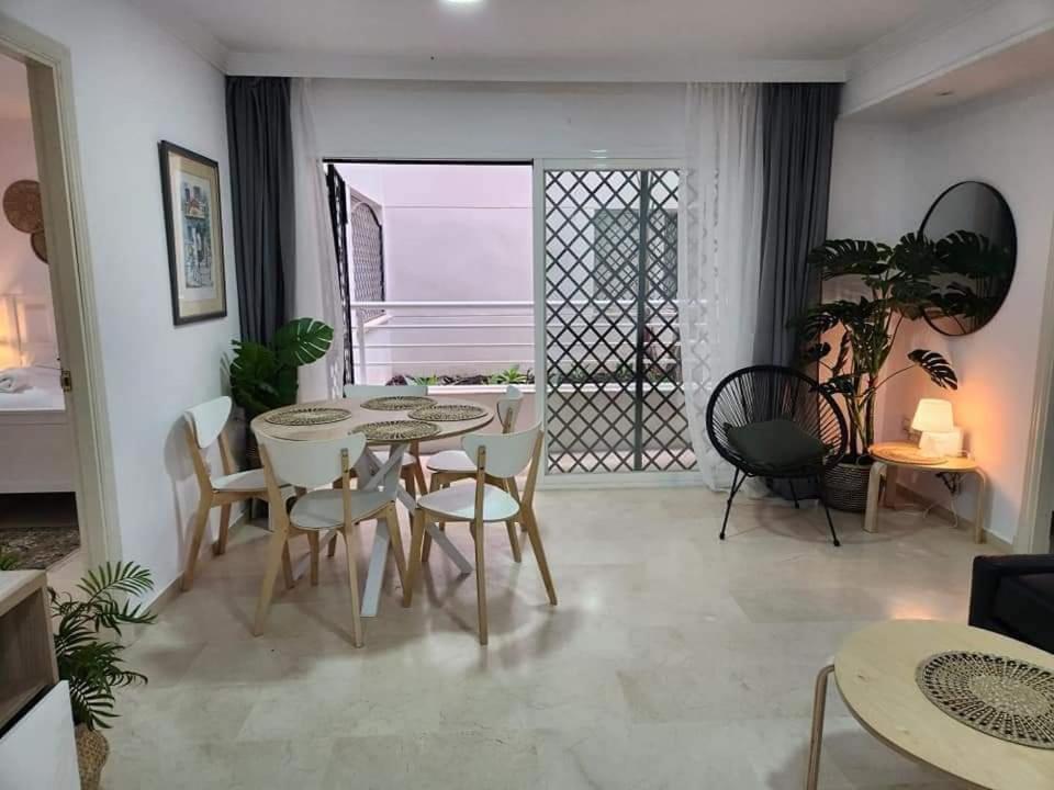 Apartment Beachfront Accommodation 埃斯特波纳 外观 照片