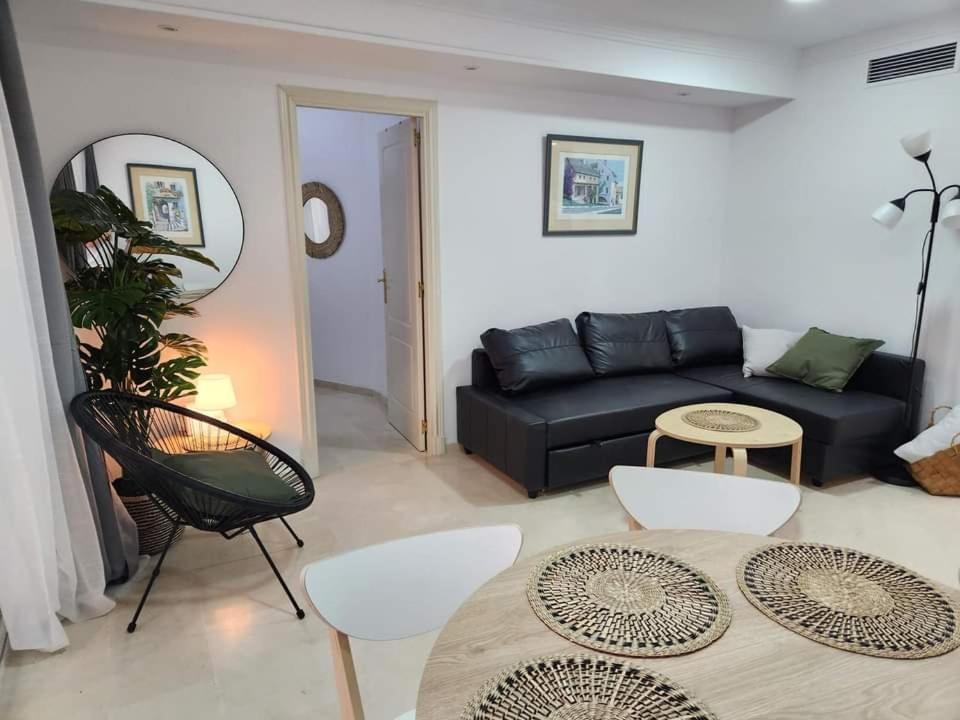 Apartment Beachfront Accommodation 埃斯特波纳 外观 照片