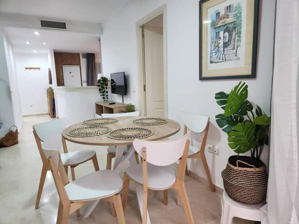 Apartment Beachfront Accommodation 埃斯特波纳 外观 照片